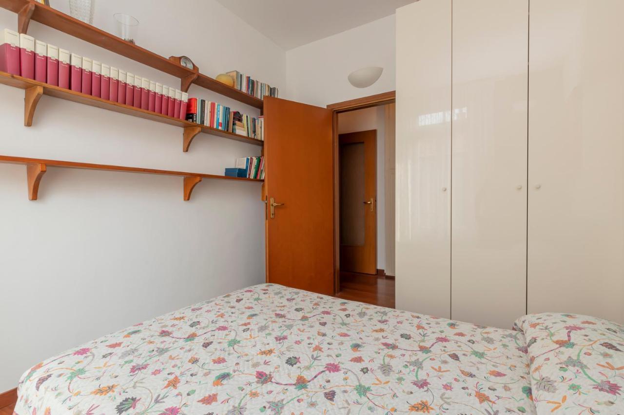 New Flat In Downtown Orti 16 Apartment มิลาน ภายนอก รูปภาพ